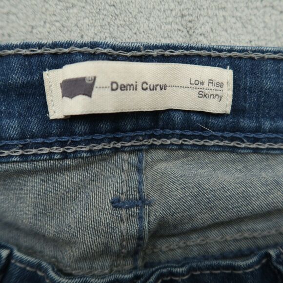 Levi's Jeans Women's Size 26 Blue Low-Rise Demi Curve Skinny Denim 30.5" Inseam - Picture 10 of 16